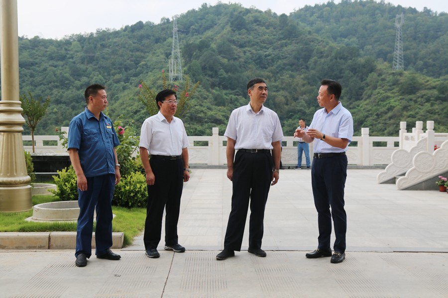 24-2018年8月，全省綠色礦山建設(shè)現(xiàn)場會在金徽股份召開，時任副省長李斌出席會議并做重要講話。.jpg